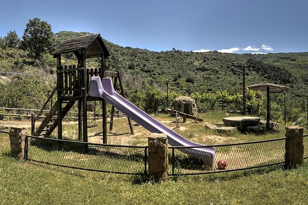 באניוס דה מונטמאיור Apartamentos Rurales El Solitario מראה חיצוני תמונה
